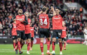 Bayer Leverkusen Lội Ngược