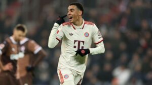Bayern Munich Thắng Tối Thiểu
